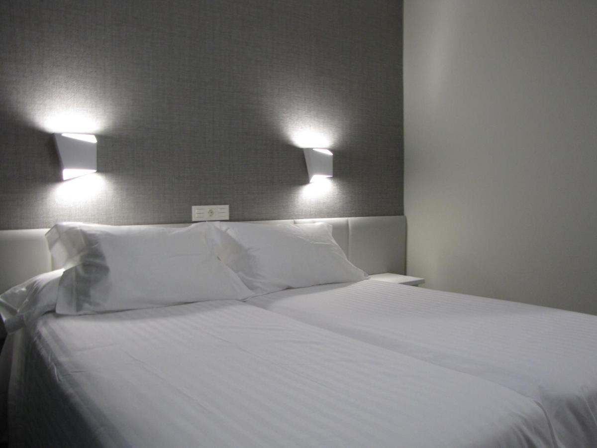 Hotel Ton Sanxenxo Buitenkant foto
