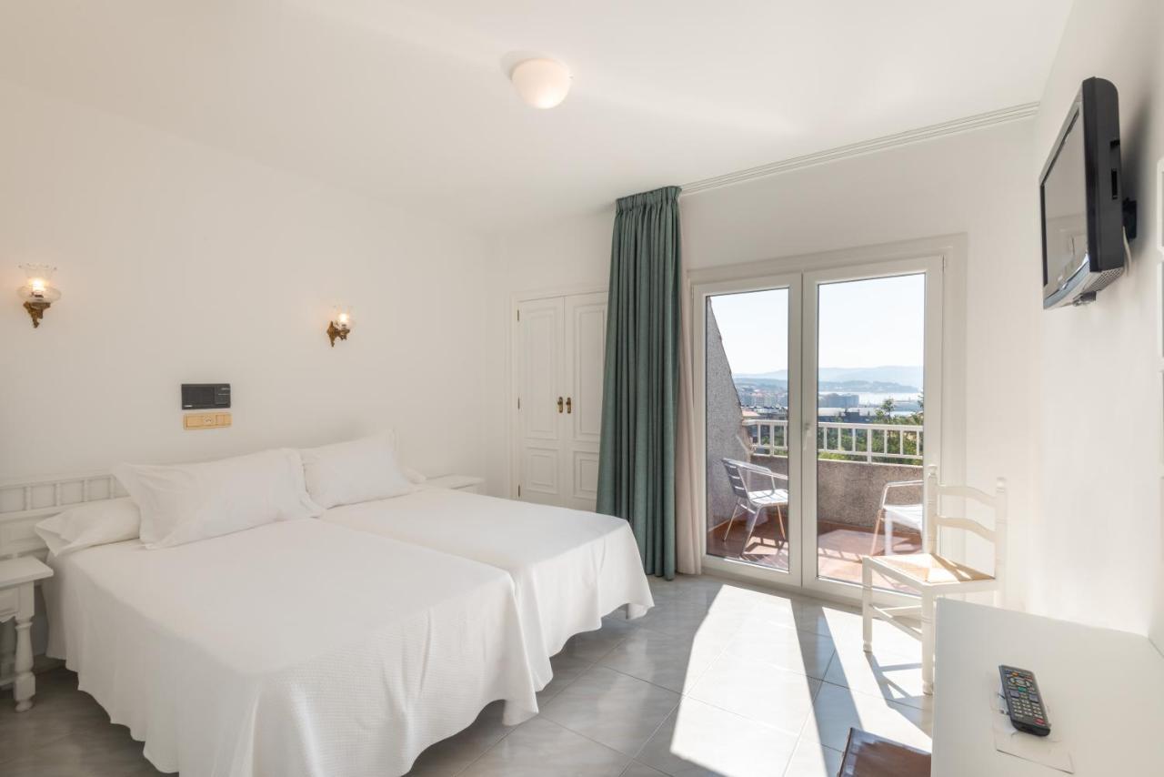 Hotel Ton Sanxenxo Buitenkant foto