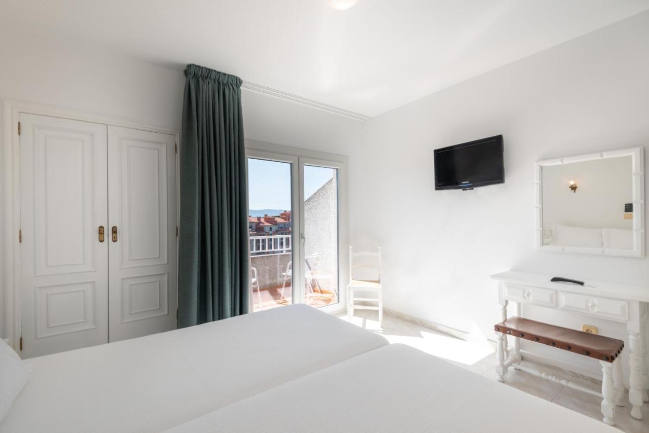 Hotel Ton Sanxenxo Buitenkant foto