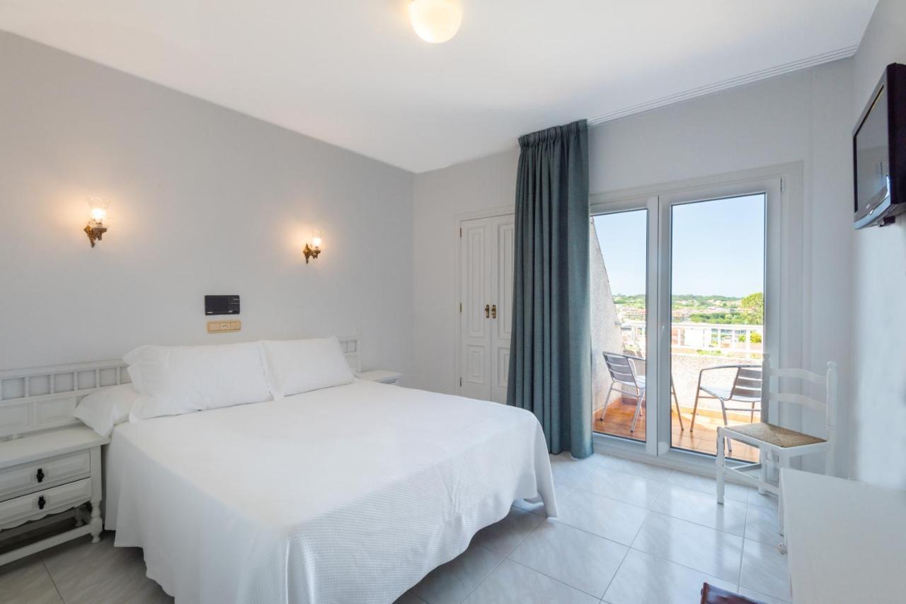 Hotel Ton Sanxenxo Buitenkant foto