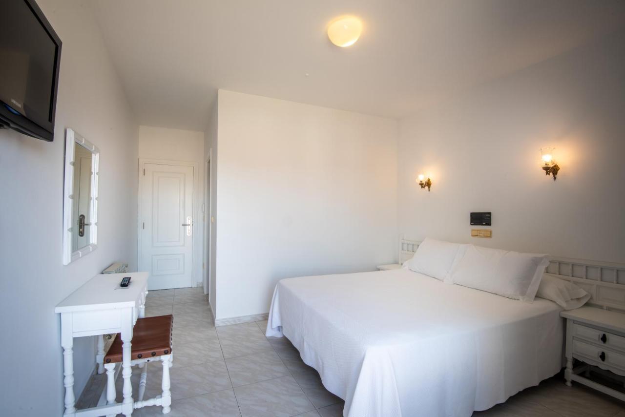 Hotel Ton Sanxenxo Buitenkant foto