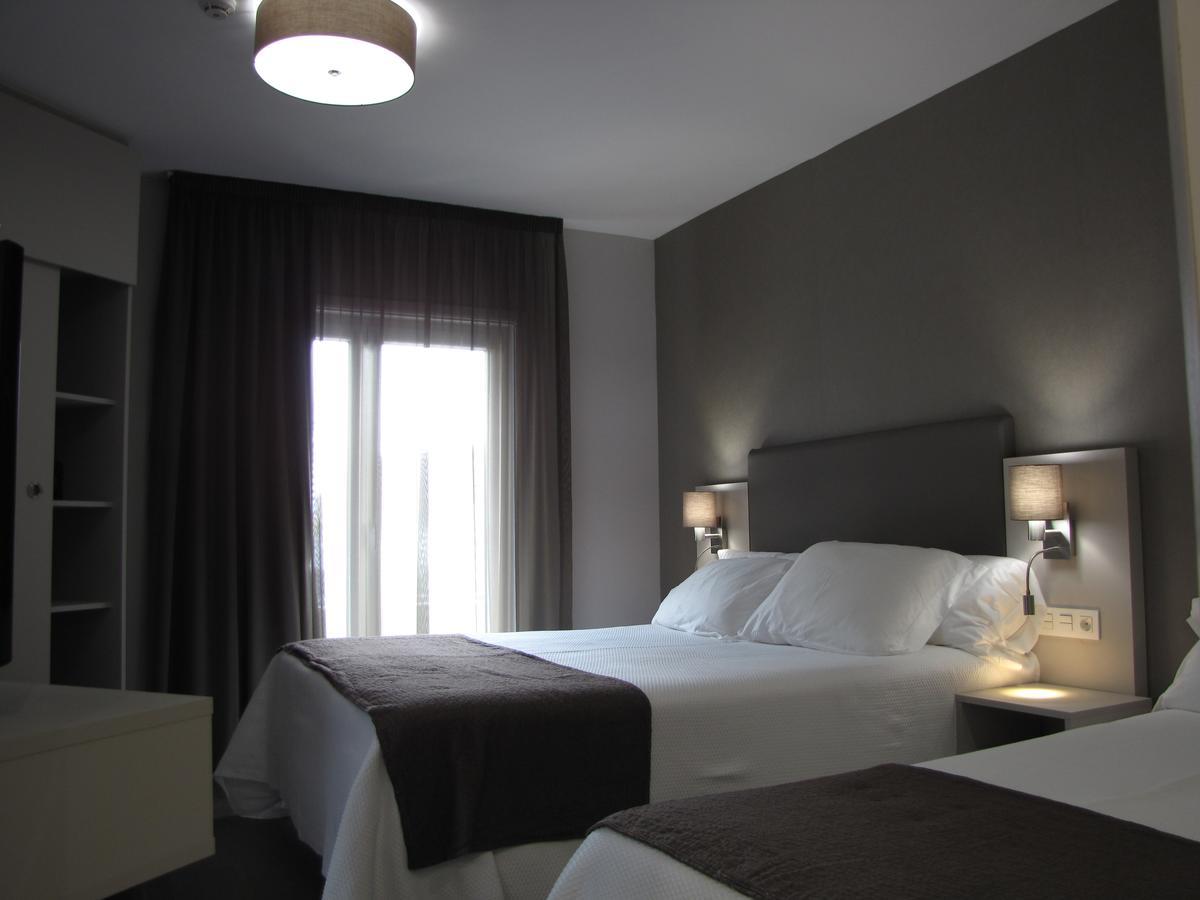 Hotel Ton Sanxenxo Buitenkant foto