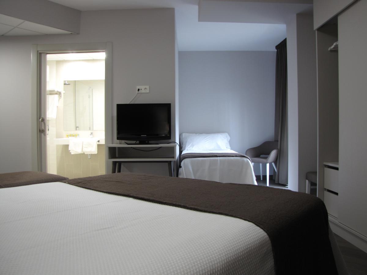 Hotel Ton Sanxenxo Buitenkant foto